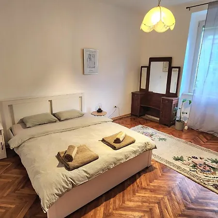 85m Large, Bright And Cozy Bona Belgrado